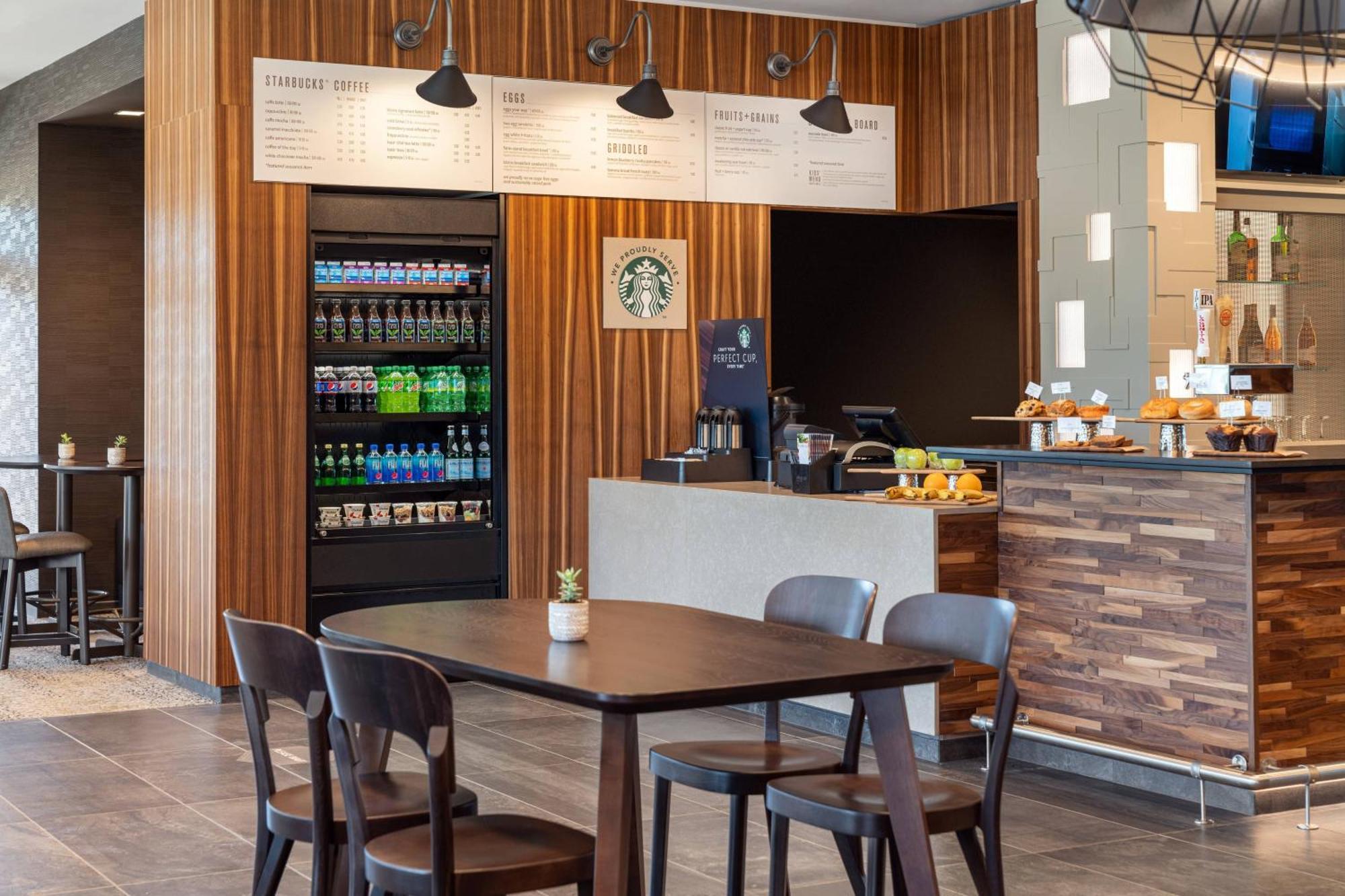 Отель Courtyard By Marriott Petaluma Sonoma County Экстерьер фото