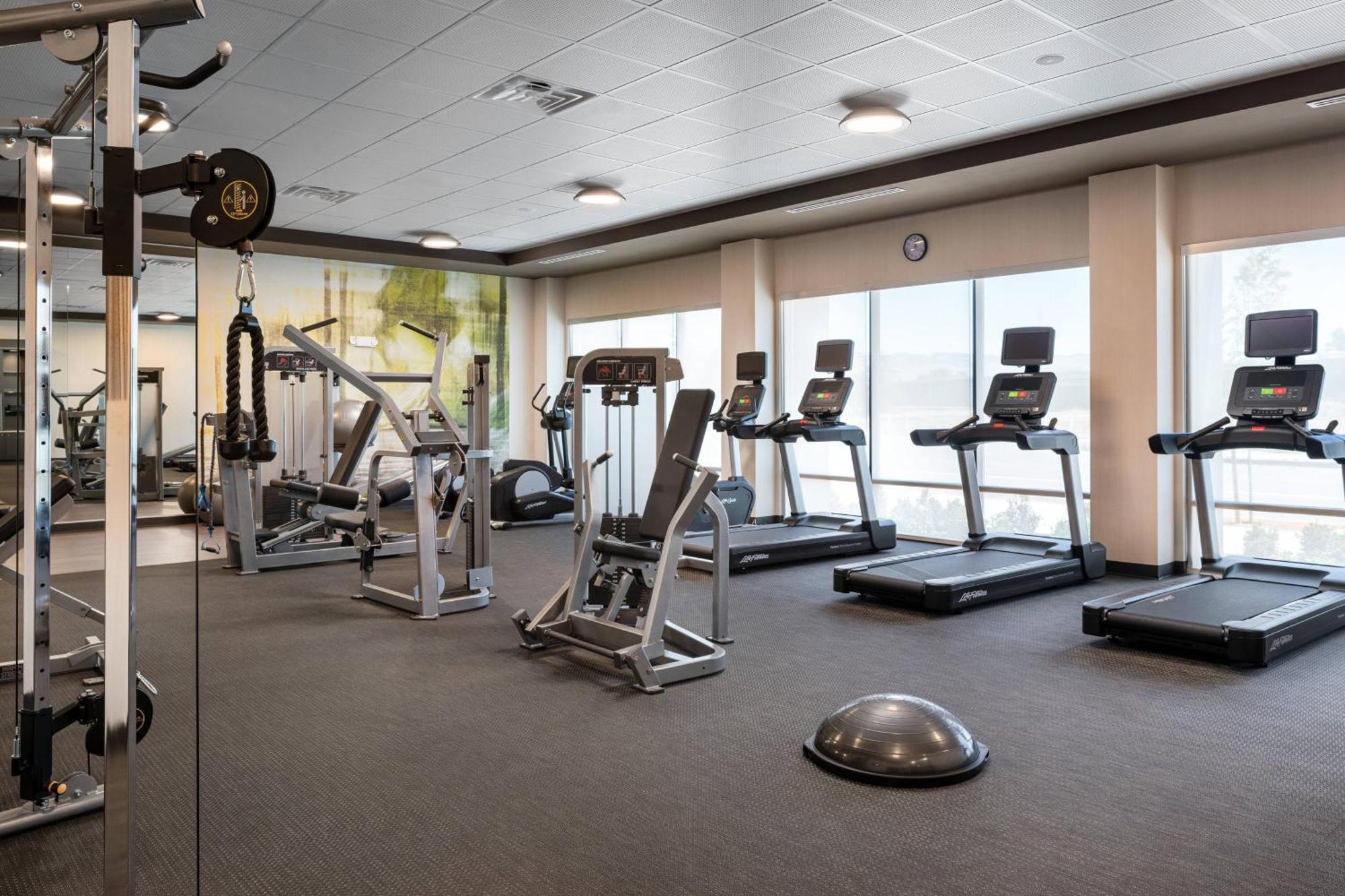 Отель Courtyard By Marriott Petaluma Sonoma County Экстерьер фото